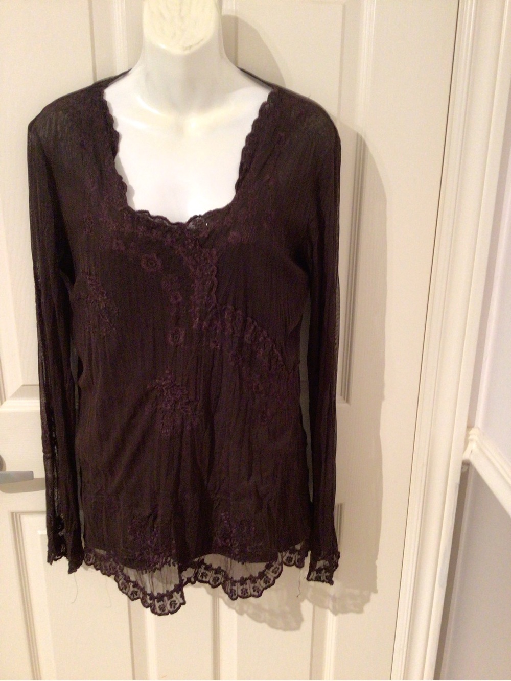 Women's Chocolate Brown Lace-Trim Long Sleeve Top